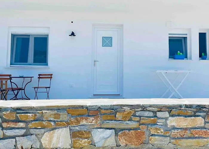 Cozy, Newly Renovated Apartment In Gavrio.