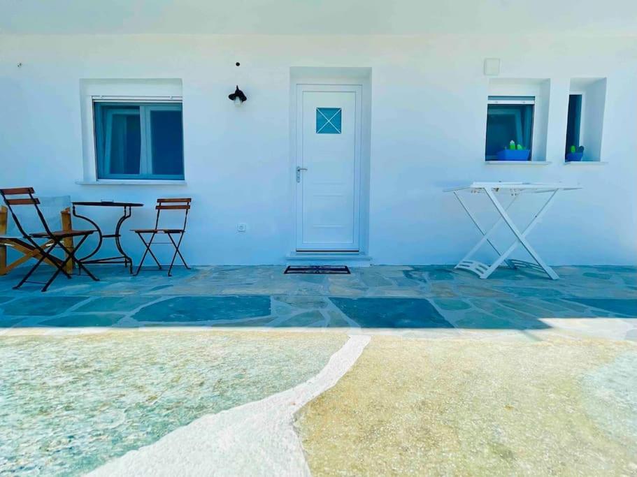 Cozy, Newly Renovated In Gavrio. Apartment