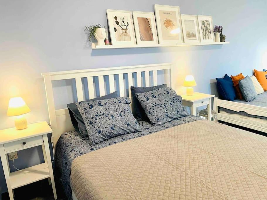 Cozy, Newly Renovated In Gavrio. *