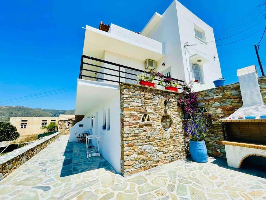 Apartment Cozy, Newly Renovated In Gavrio.