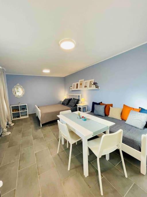 Apartment Cozy, Newly Renovated In Gavrio. Gavrio